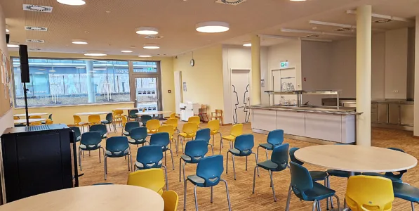 ECOLE CHARLEMAGNE CANTINE